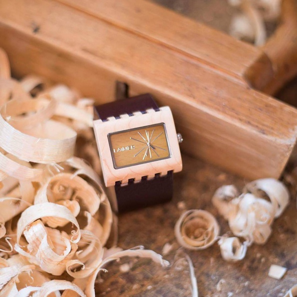 Laimer Uhr aus Holz